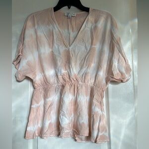 She + sky summer top! Size medium! Beautiful white and light pink/peachy color!